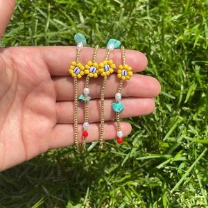 Flower bracelet